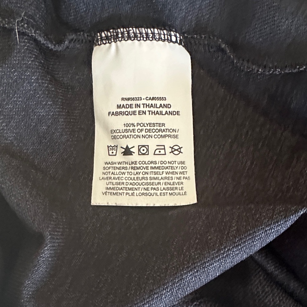 Nike Women's Charcoal Athletic Shorts - Picture 4 of 4